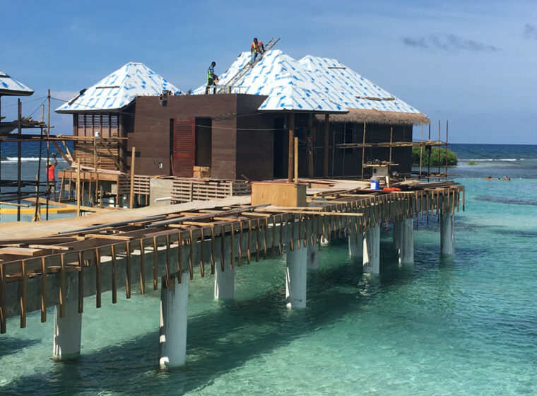 wepro-sandals-bungalows-in-ocean-1-1024x683